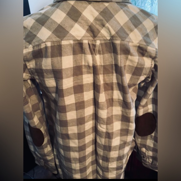 Grey/White checkered button-up shirt - Picture 4 of 4